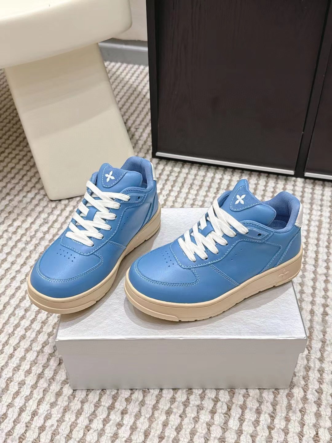 SMFK Platform Sneakers